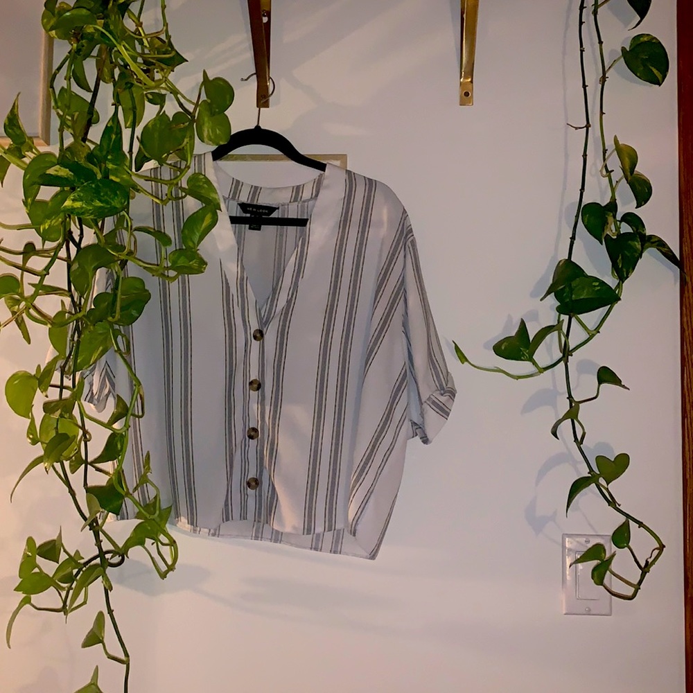 White short sleeve beach shirt